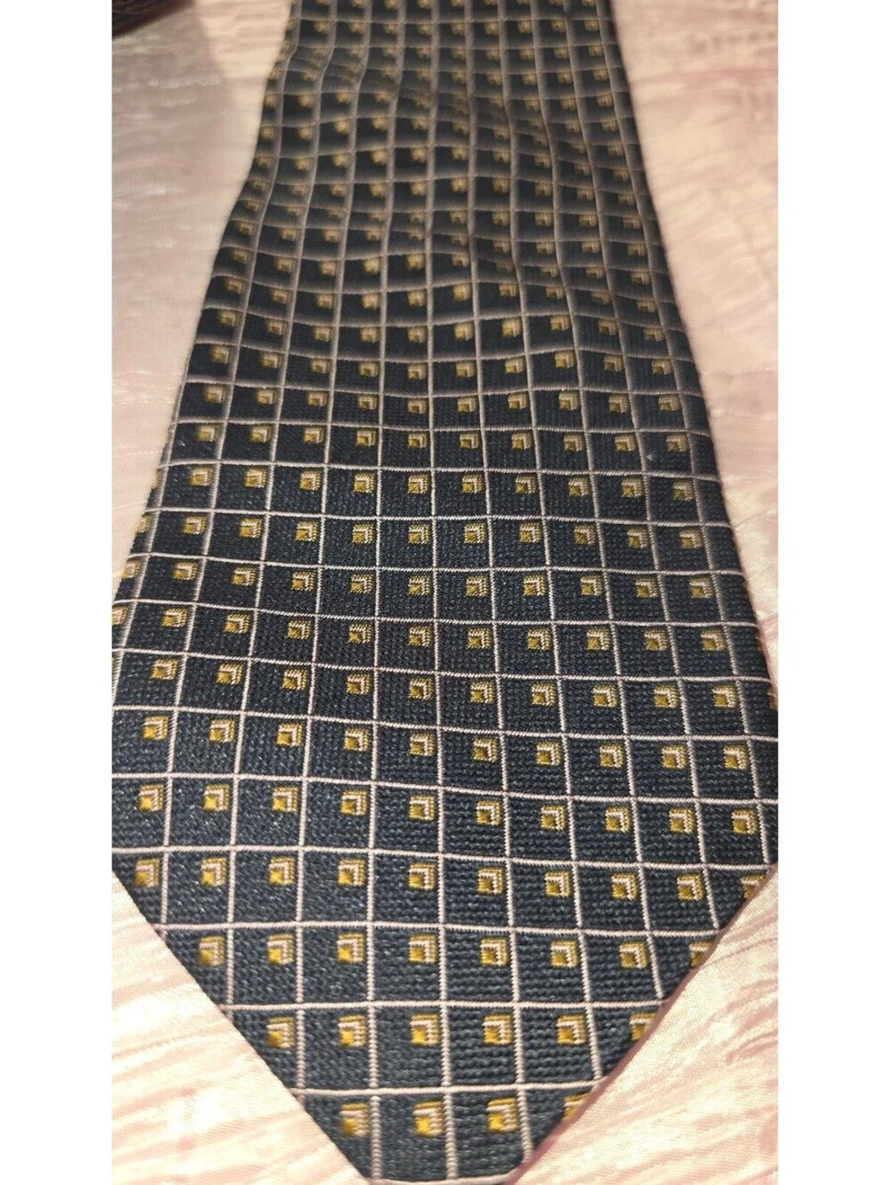 Guy Laroche Paris 100% Silk Men’s Tie Vintage Geometric Navy Gold